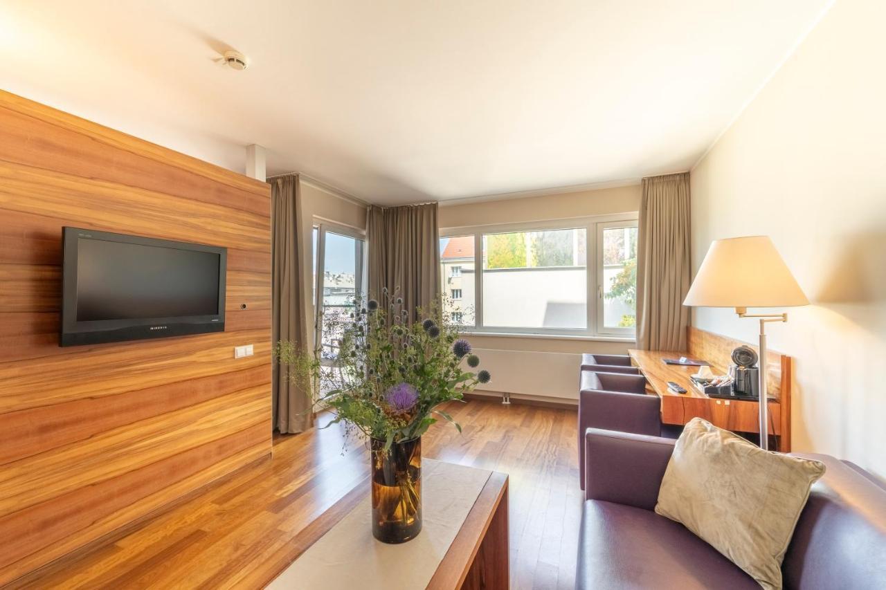 Pakat Suites Viena Exterior foto