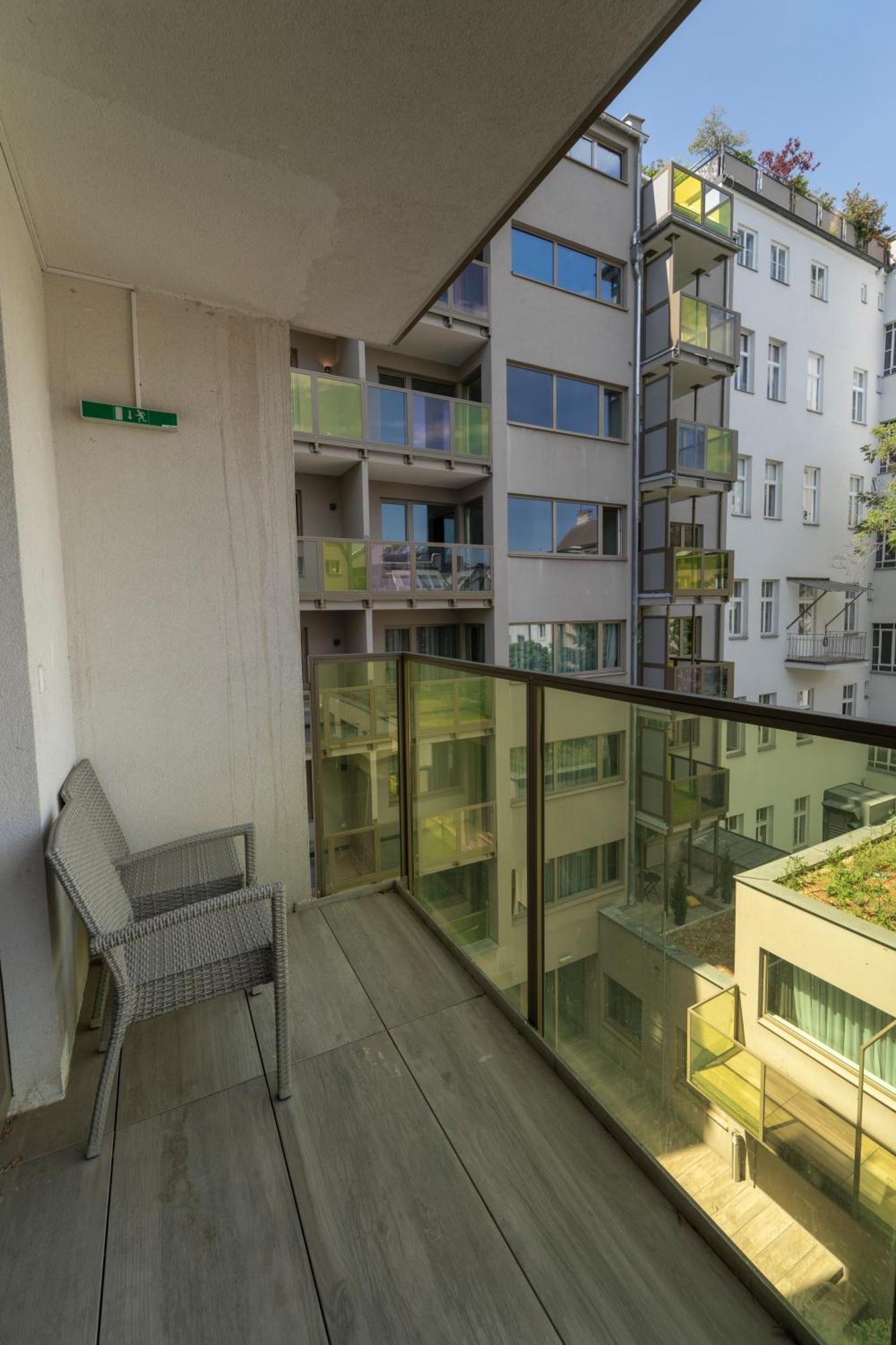Pakat Suites Viena Exterior foto